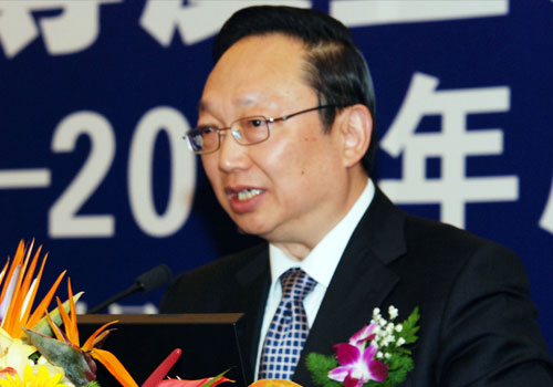 消費(fèi)維權(quán)專家、中消協(xié)原副秘書長(zhǎng)武高漢